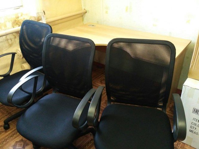 Офисное кресло AV 219 PL